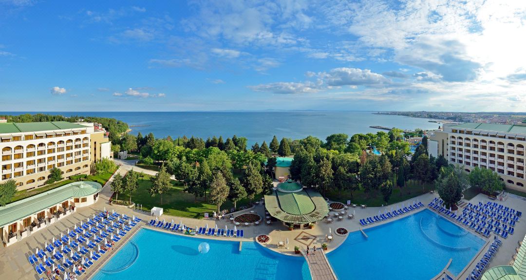 Sol Nessebar Palace Resort & Aquapark - All Inclusive
