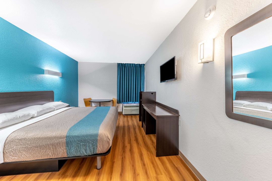 Motel 6 Lewisville, TX - Medical City