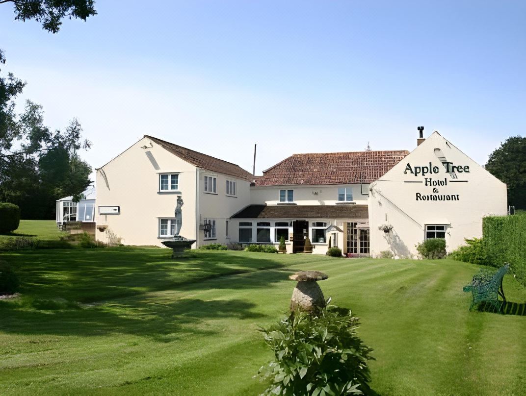 Apple Tree Hotel