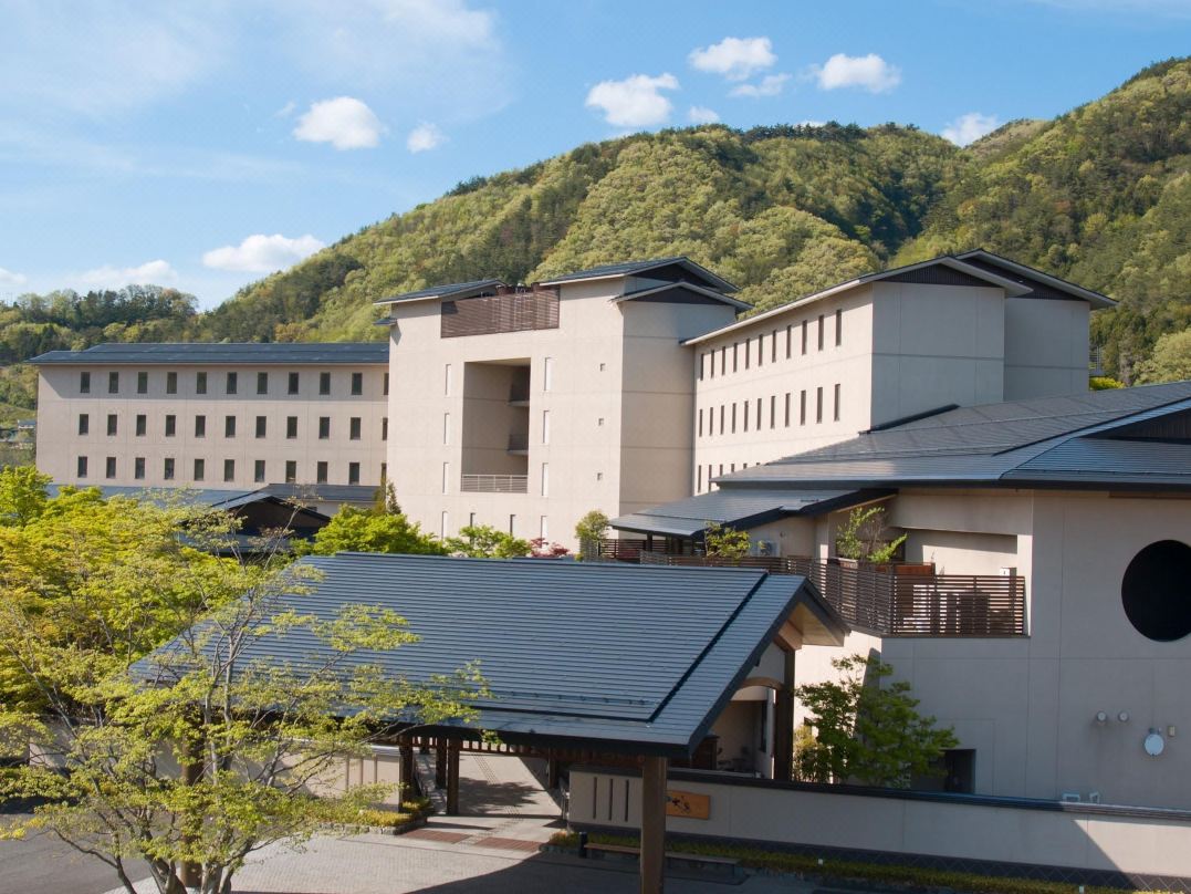 Iizaka Onsen Surikamitei Ohtori