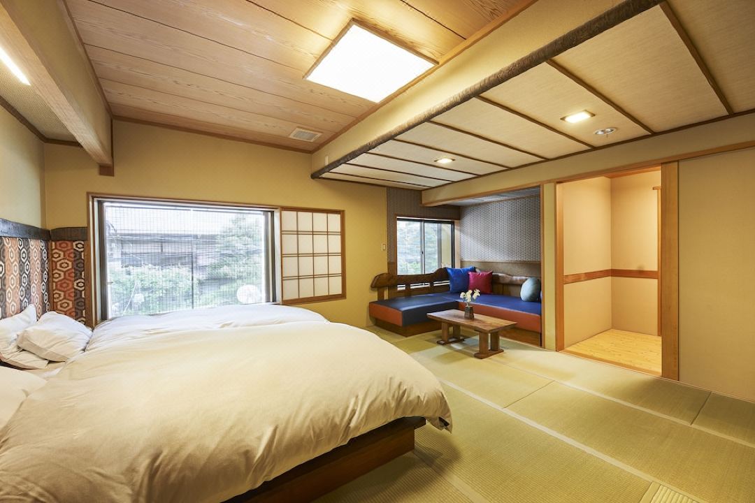 四萬温泉豐島屋