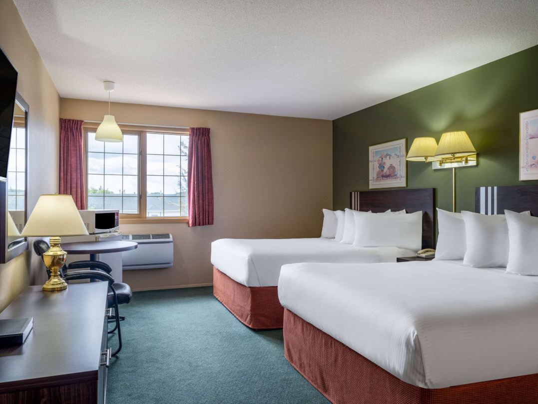 Travelodge by Wyndham Lacombe