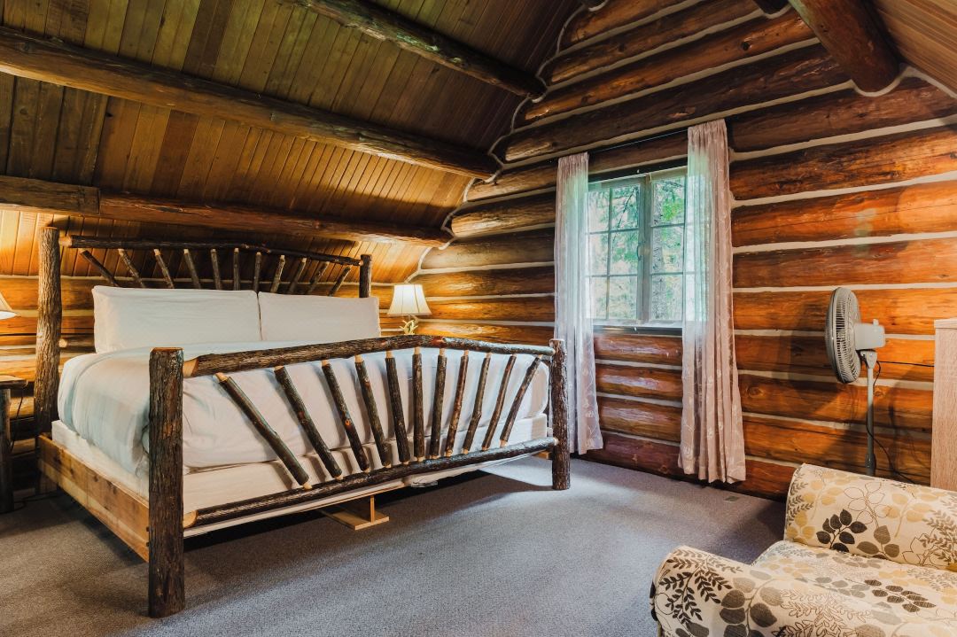 LOGE Camps Alta Crystal