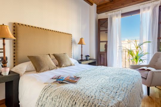 Genteel Home Bib Rambla