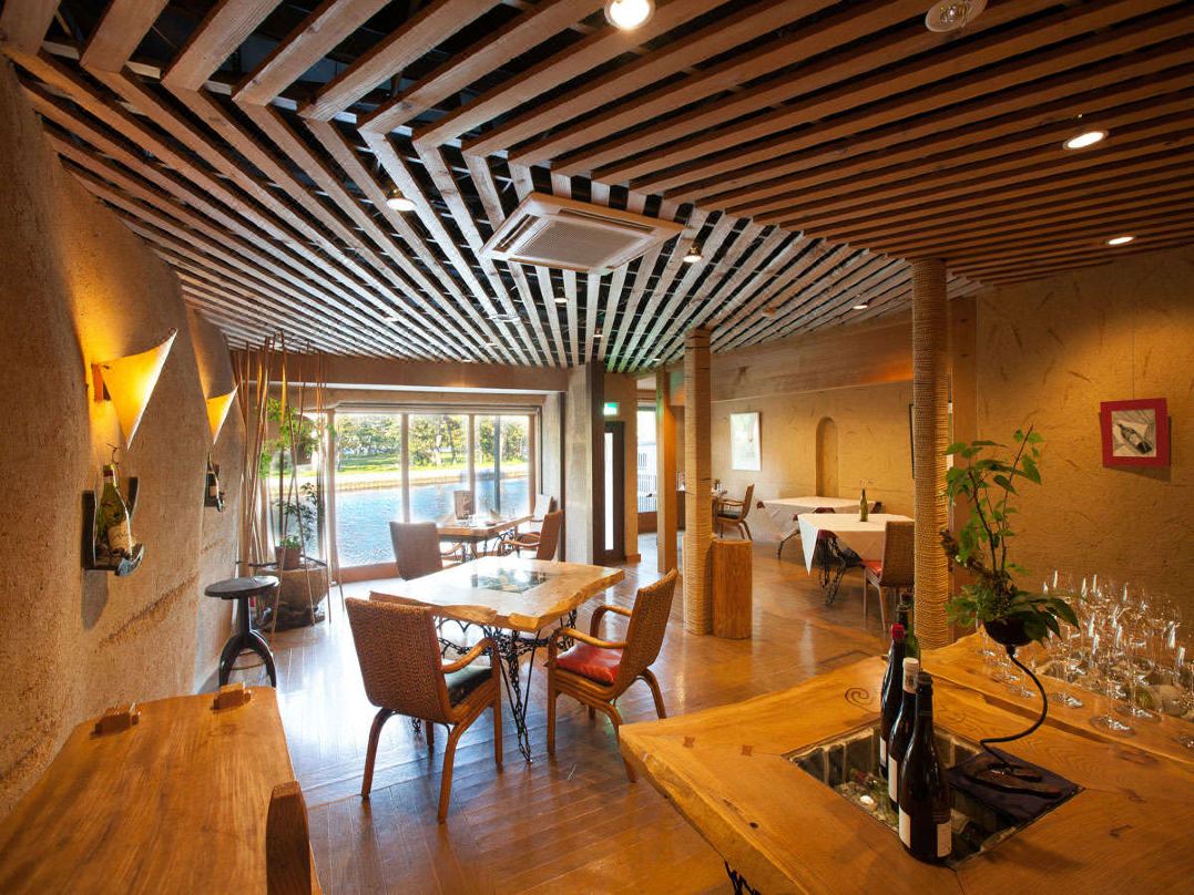 Wine and Oyadol Chitose