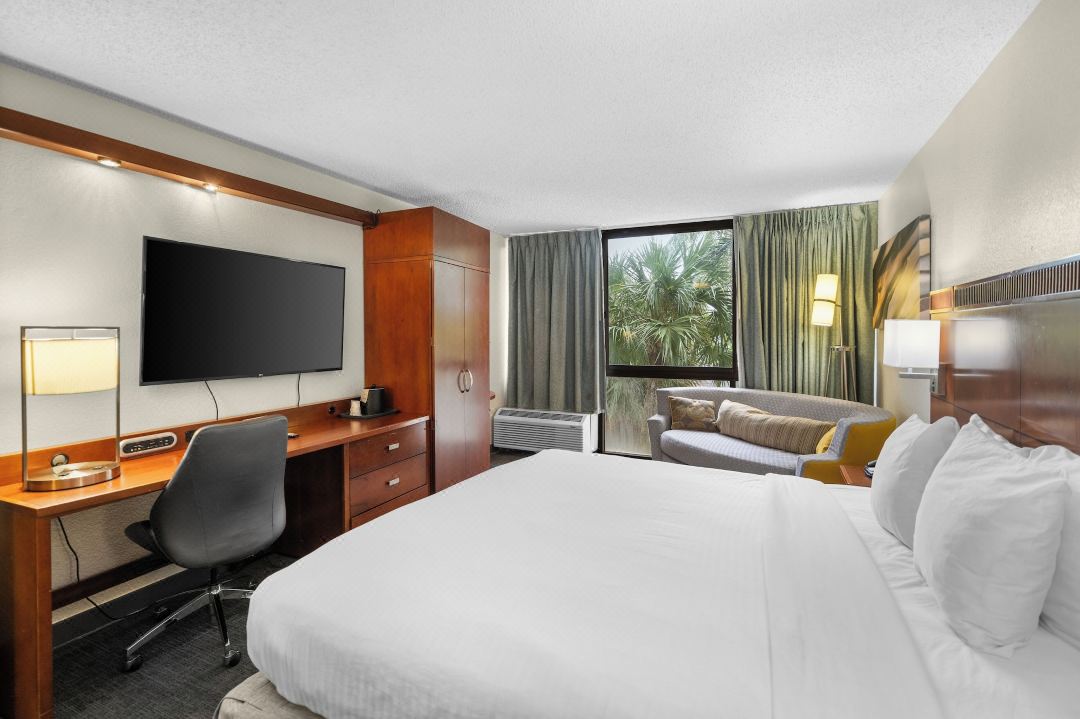 88 Palms Hotel & Event Center