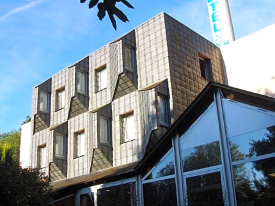 Best Western Auray Le Loch - Tap to explore photos