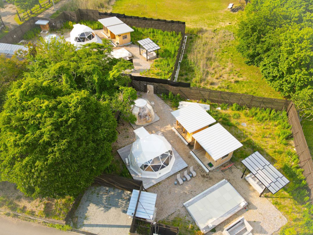 ｄｏｔｓ　ｂｙ　Ｄｏｔ　Ｇｌａｍｐｉｎｇ　Ｓｕｉｔｅ　００１