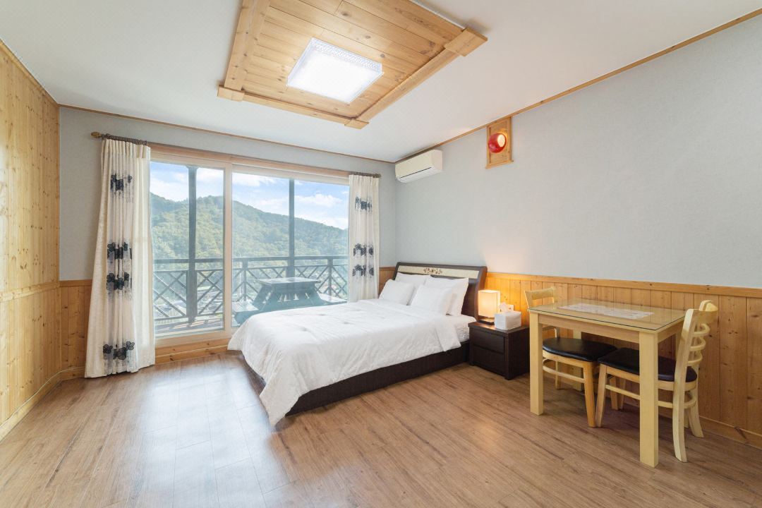 Gureye Jirisan Harmony Pension