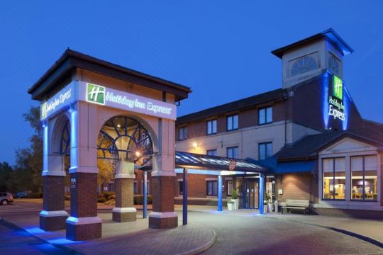 Holiday Inn Express Strathclyde Park M74, Jct.5