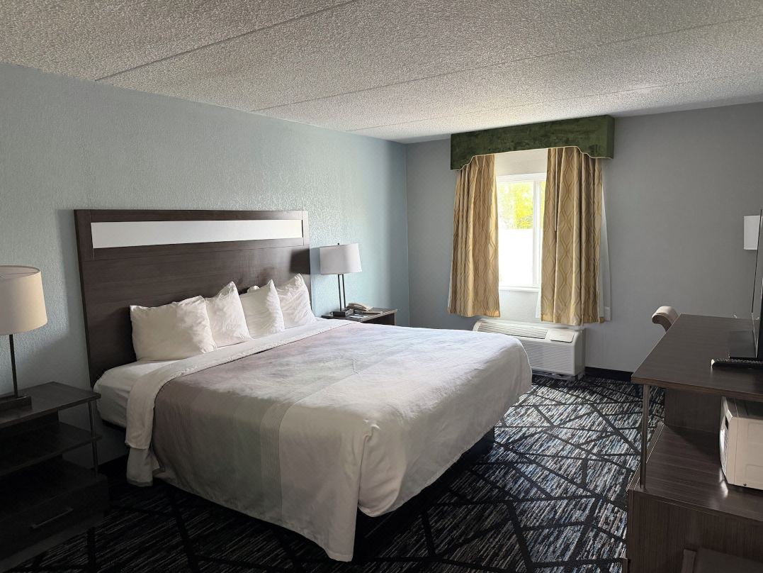 Quality Inn & Suites Coldwater Near I-69
