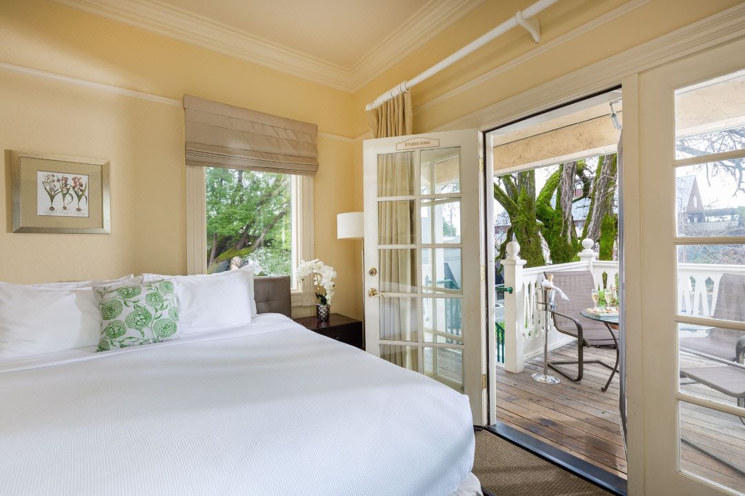 Healdsburg Inn on the Plaza, A Four Sisters Inn
