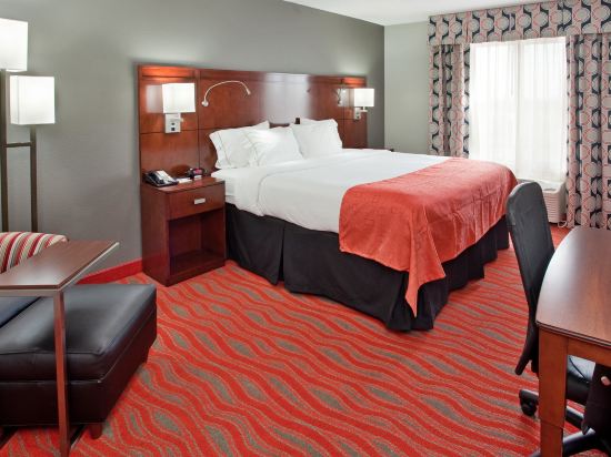 Holiday Inn Express KEARNEY - Tap to explore photos