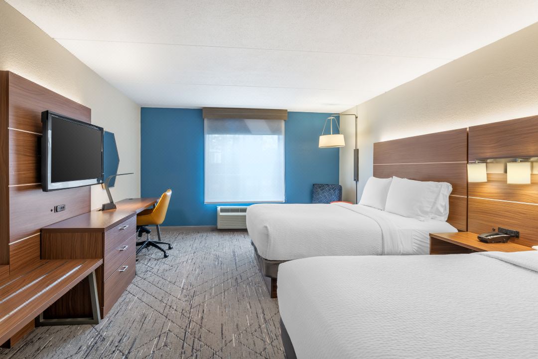 Holiday Inn Express & Suites Petersburg - Fort Gregg Adams