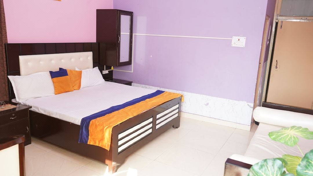 Hotel Apoorva