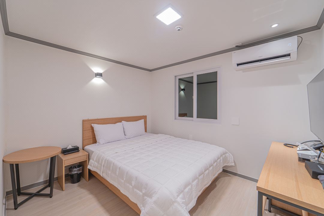 Pohang Jukdo Market Hotel Florence