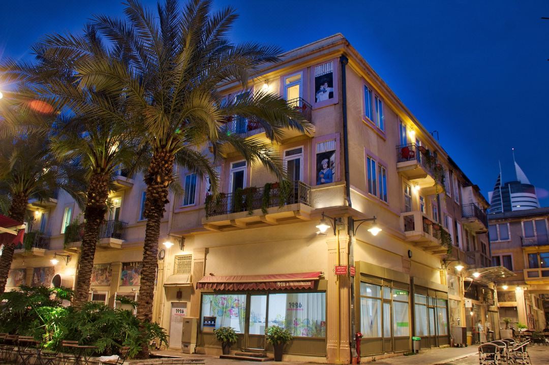 1926 Designed ApartHotel