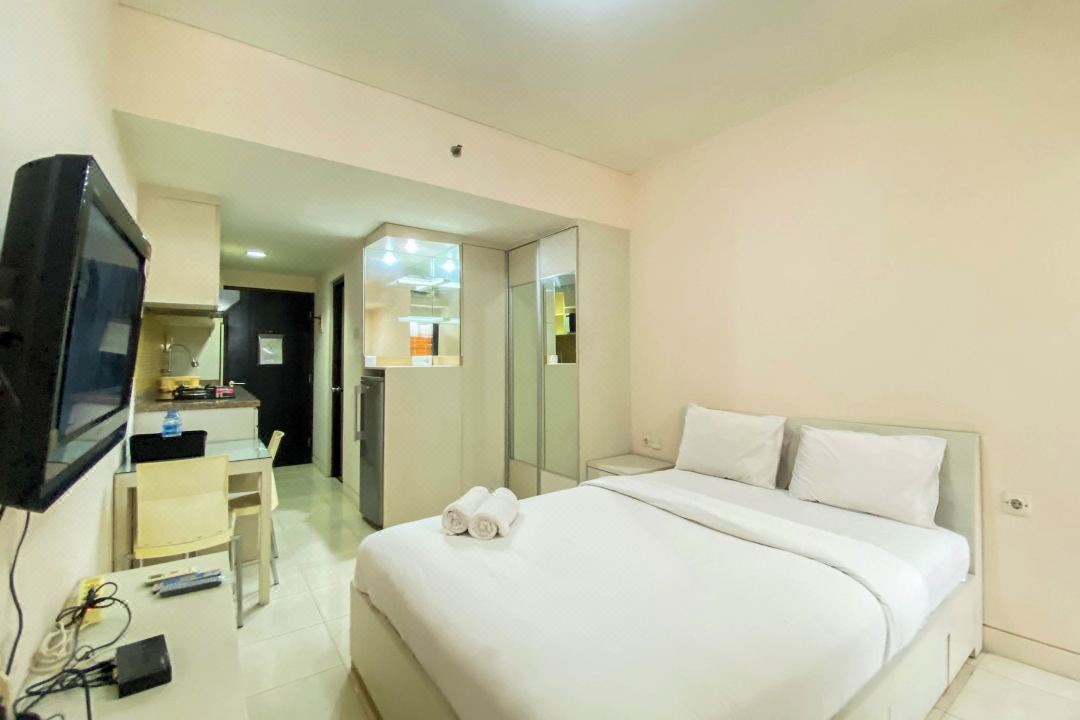Fancy and Nice Studio at Tamansari Sudirman Apartment