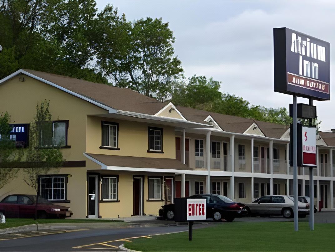 Atrium Inn & Suites