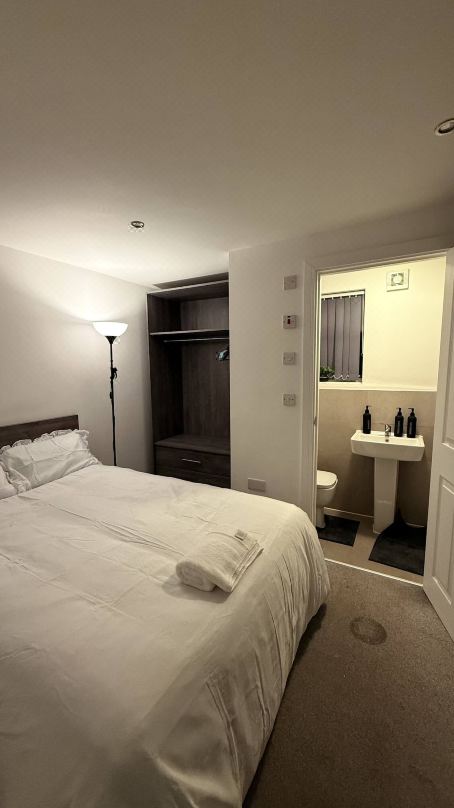 Cozy 1 Bedroom Fully Furnished Apartment