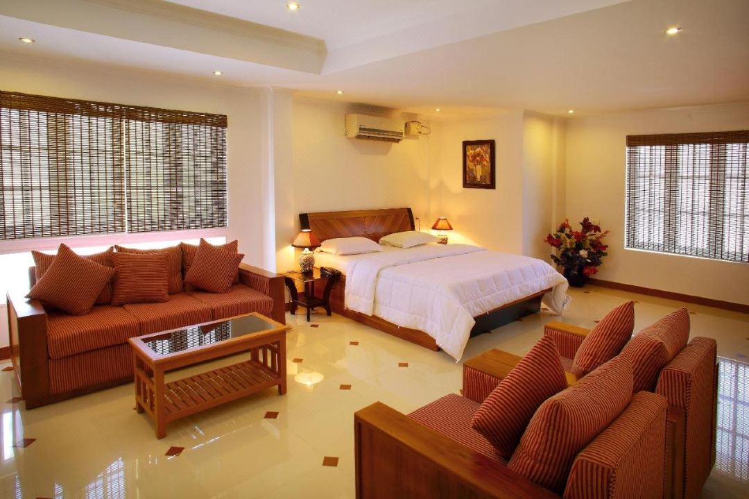 Phils' Residency & Banquets