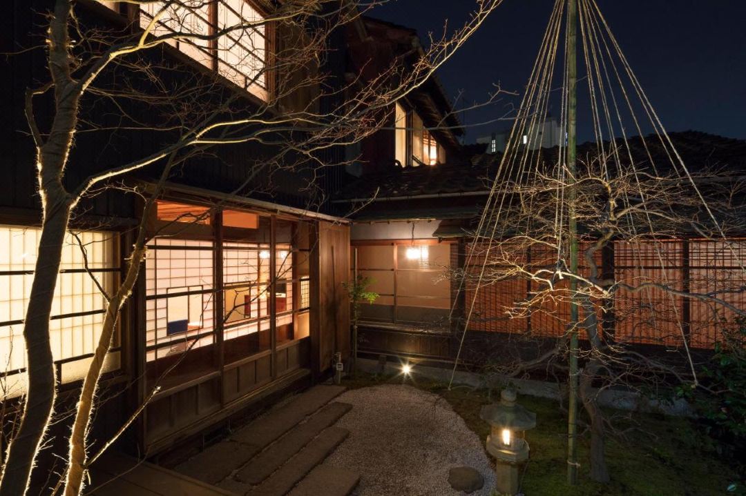 彦三町 金の間