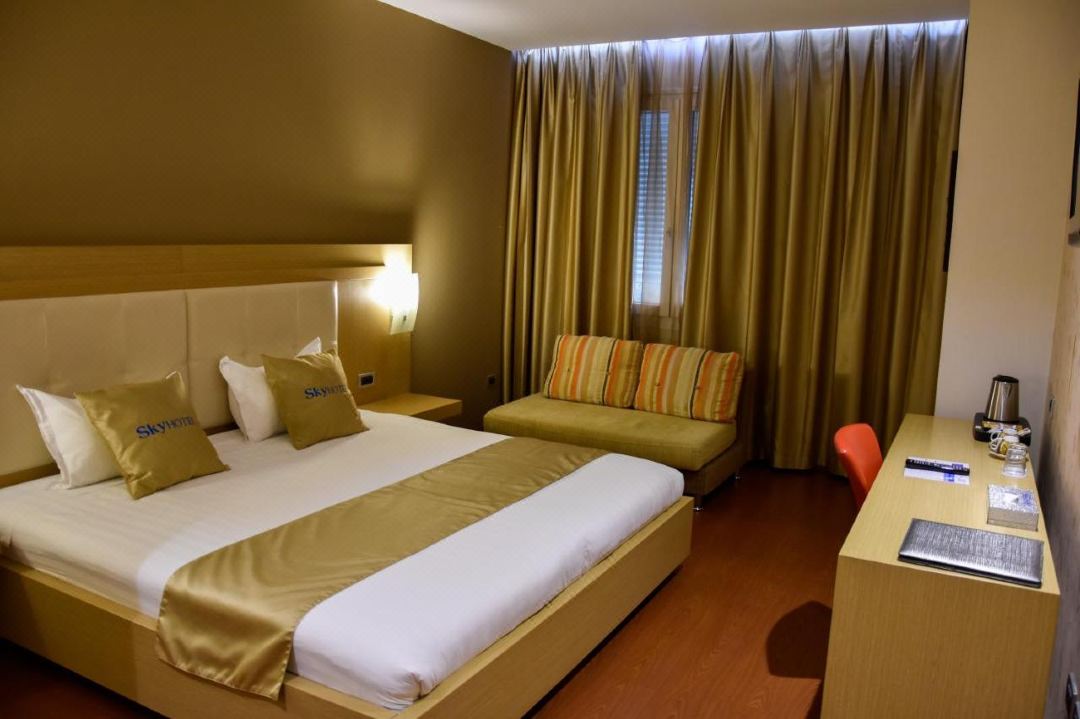 Sky 2 Hotel Tirana