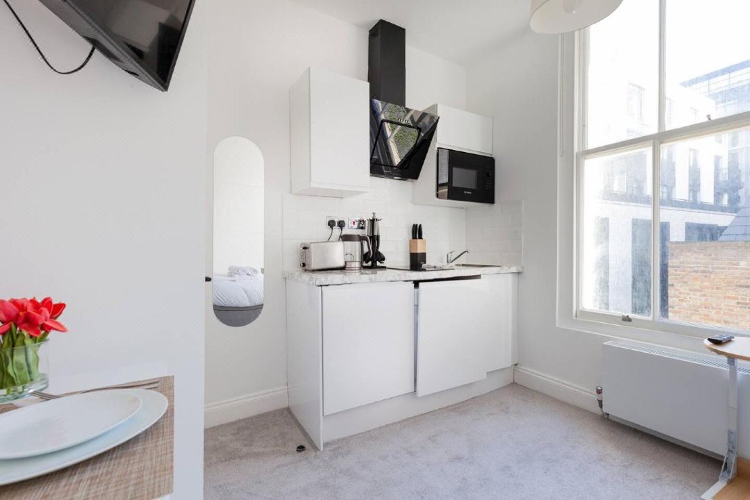 Single Studio - Next to Bayswater st -10