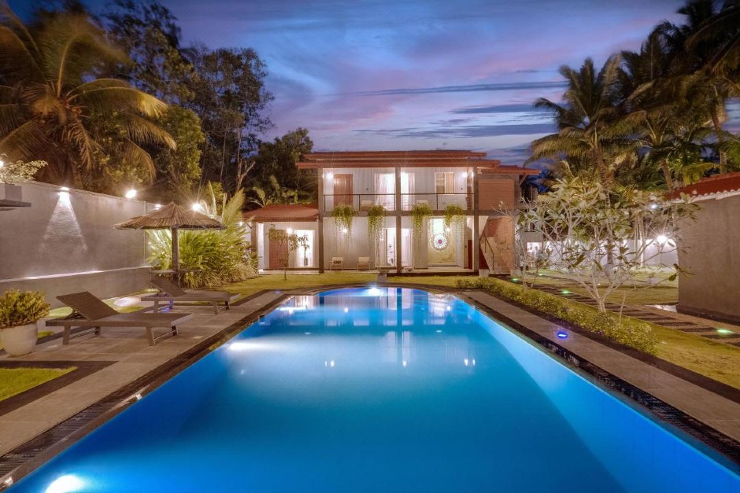 Hasthri Boutique Blue Apartment in Ahangama with pool Near Beach
