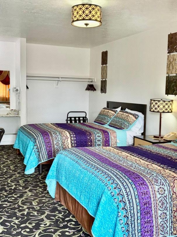 Motel West