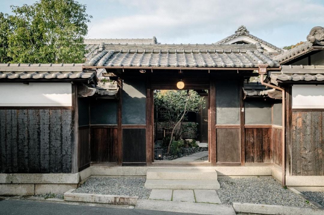 撚屋 YORUYA