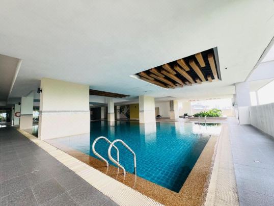 231TR Service Suites by DeUrban