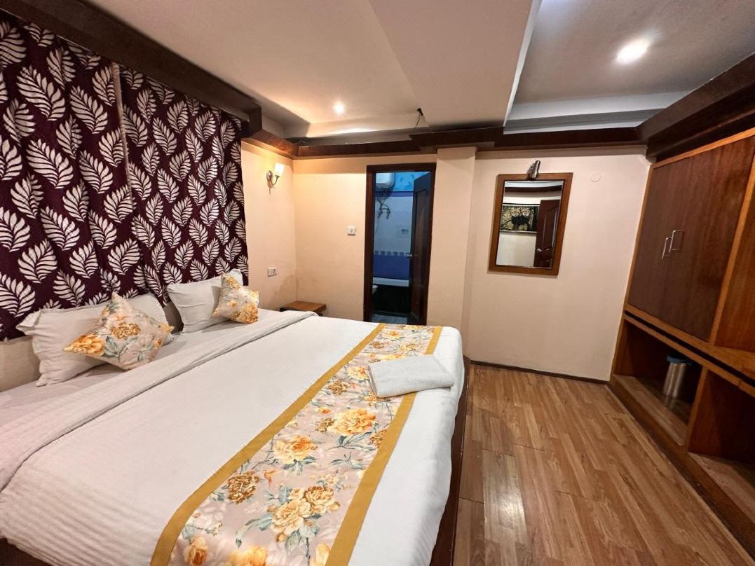 Hotel Gajraj