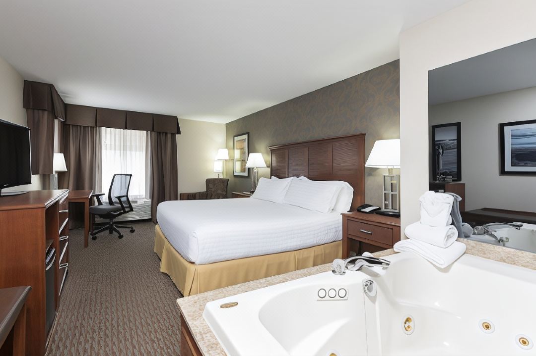 Holiday Inn Express Holland
