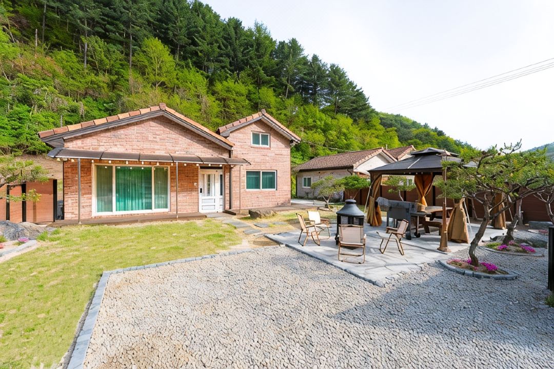 Chuncheon Soopsog Jageun Jib Pension