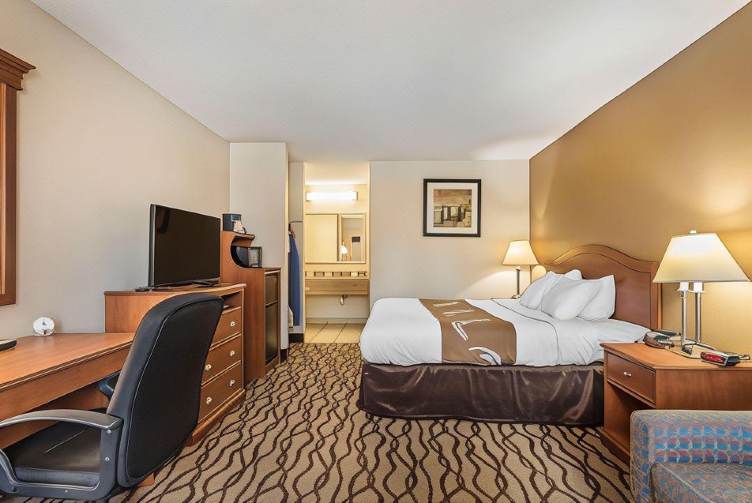 Quality Inn Charleston - Sikeston