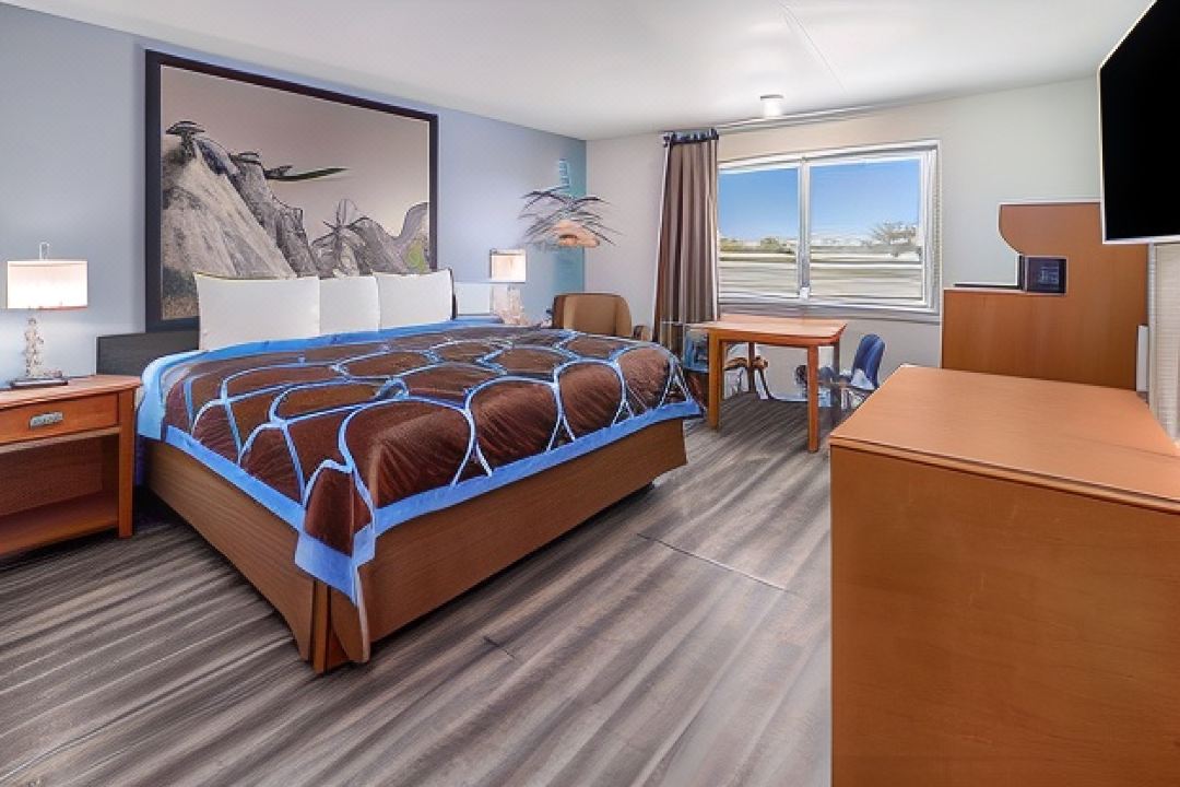 Super 8 by Wyndham Clayton