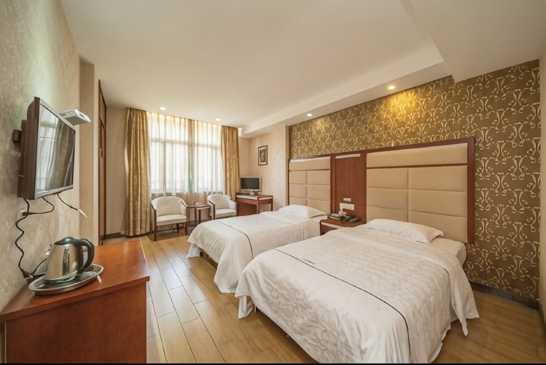 Huatai Hotel
