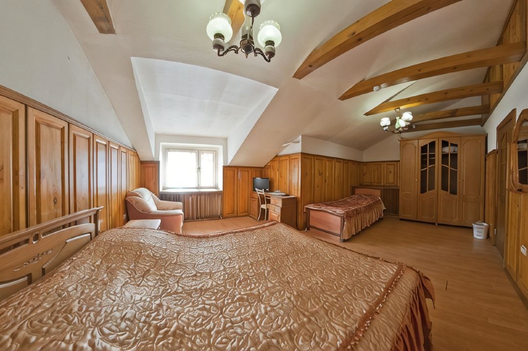 Voyazh Hotel