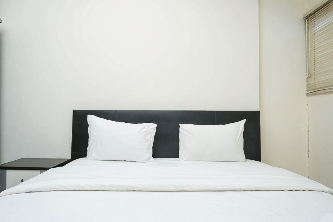 Cozy and Minimalist 2Br at Marbella Kemang Apartment by Travelio