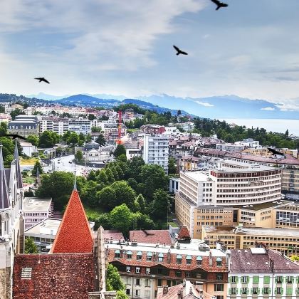 瑞士一日游:洛桑+拉沃葡萄园+蒙特勒&西庸城堡深度游 瑞士一日游:洛桑+拉沃葡萄园+蒙特勒&西庸城堡深度游
