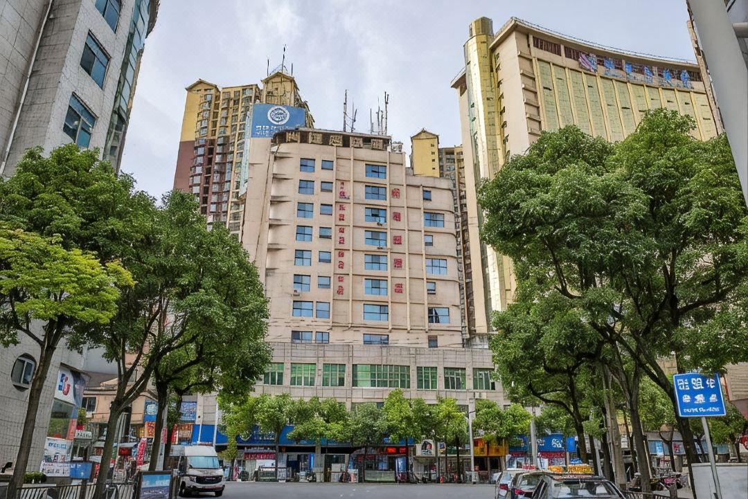 Dushan Shangjie Hotel