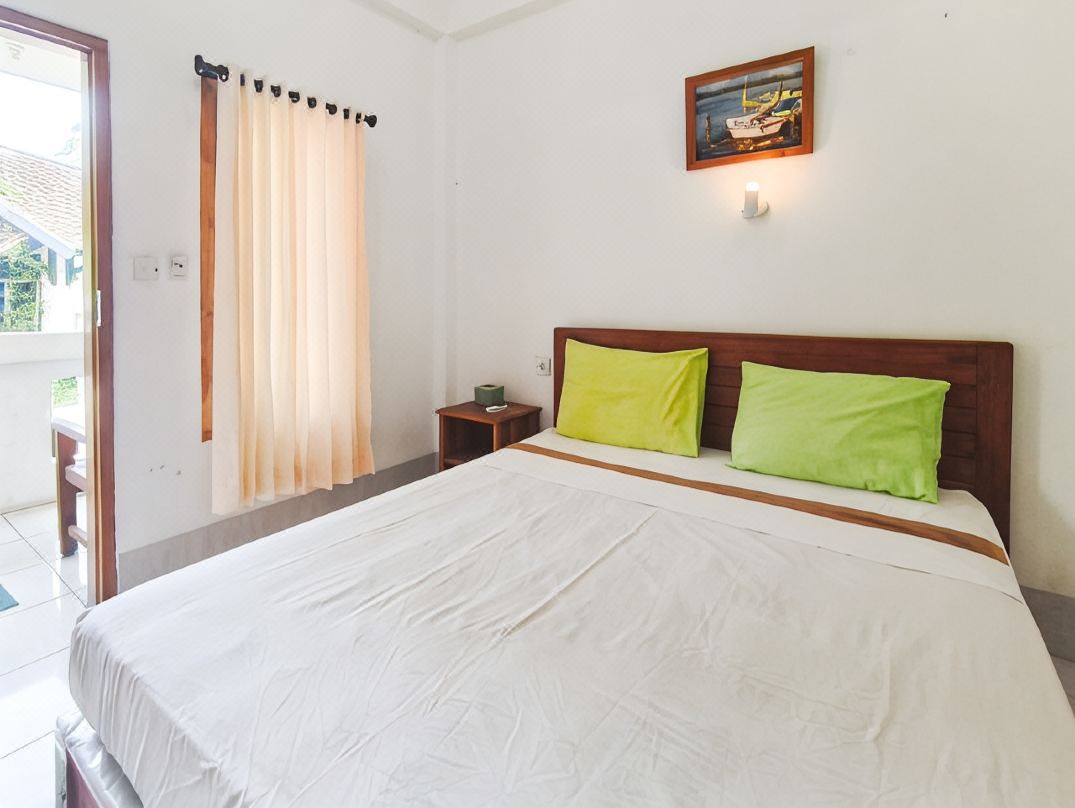 BC Inn near Senggigi Harbour RedPartner