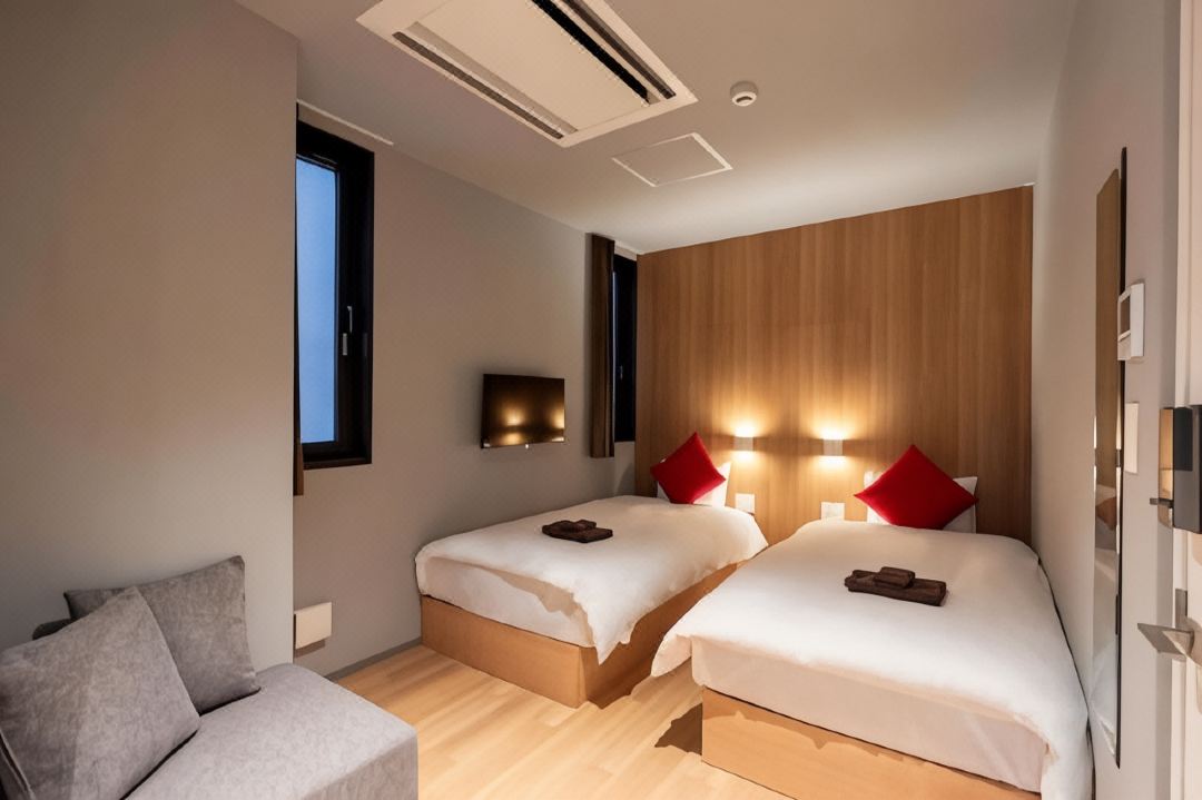 ZONE SHINSAIBASHI WEST