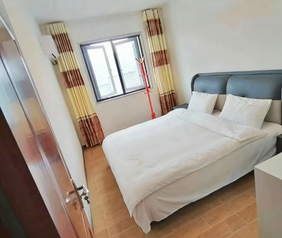 Zhongqin Homestay (Wujiangzhai Tourist Resort Area Dongzhaikou)
