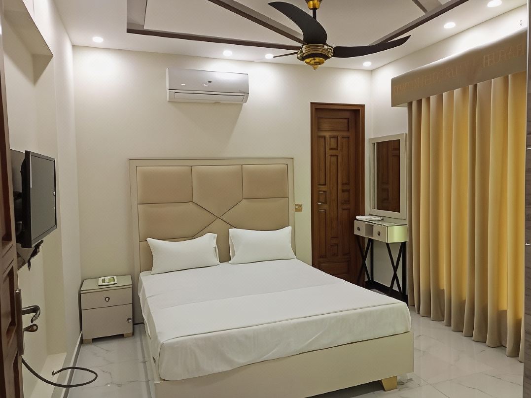 Dove Inn Hotel Wahdat Road