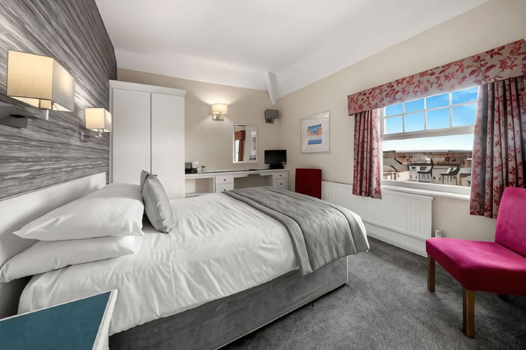 Cliffs Hotel