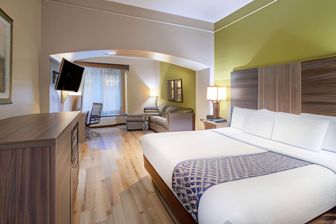 La Quinta Inn & Suites by Wyndham Atlanta Stockbridge