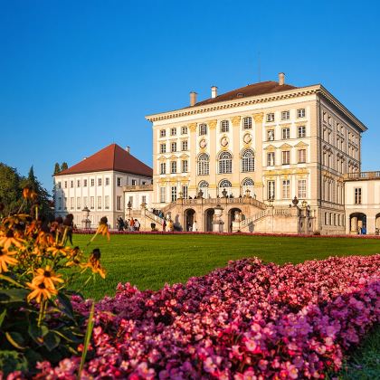 德国慕尼黑安联球场+宝马世界+宁芬堡宫半日游 德国慕尼黑安联球场+宝马世界+宁芬堡宫半日游