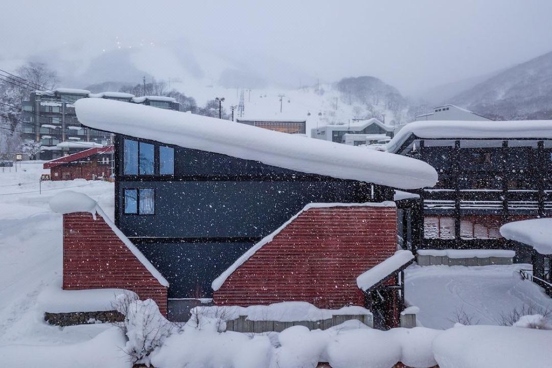 Gondola Chalet by H2 Life
